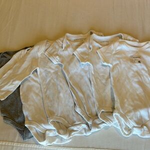 Burt’s Bees Baby Onesies (6 Pack)